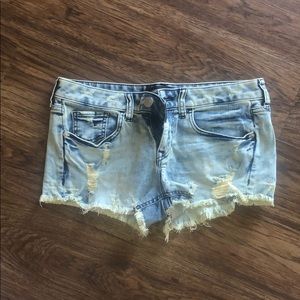 Women’s distress express jean short